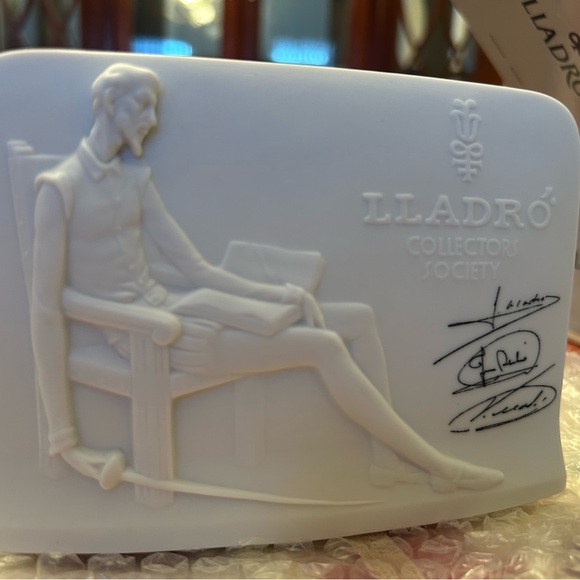 Signed ‘92 Lladro Collectors Gift w/ Summer Bell & Don Quixote plaque Excellent! - Picture 6 of 10